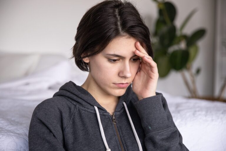 image of female with anxiety for Are you a ruminator blog