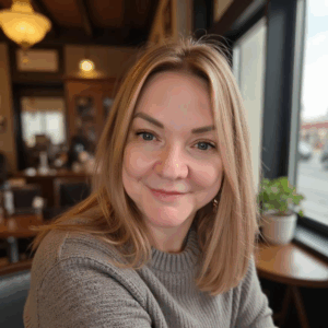 Joanne Mackie, LMHC, a complex trauma therapist in NY, NJ, CT and FL
